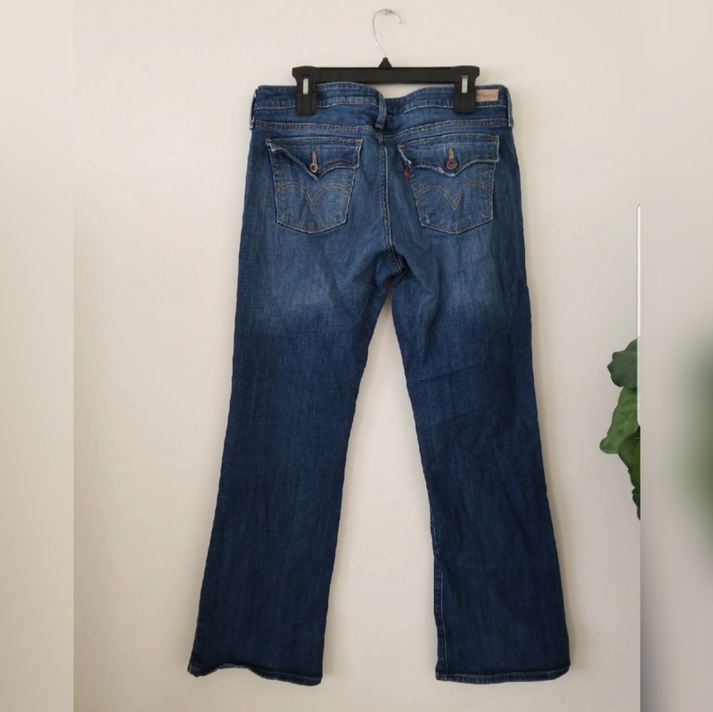 Boot Cut Levi's Jeans - Picture 2 of 4